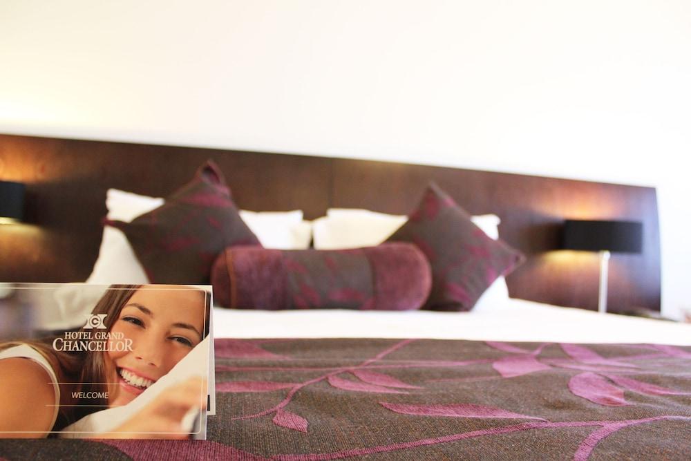 Hotel Grand Chancellor أدليد المظهر الخارجي الصورة